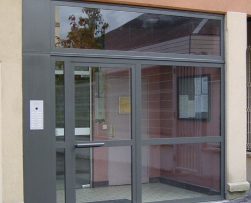 Porte d'allées d'immeubles - Service régies lyon Porte d'allées d'immeubles - Service régies lyon